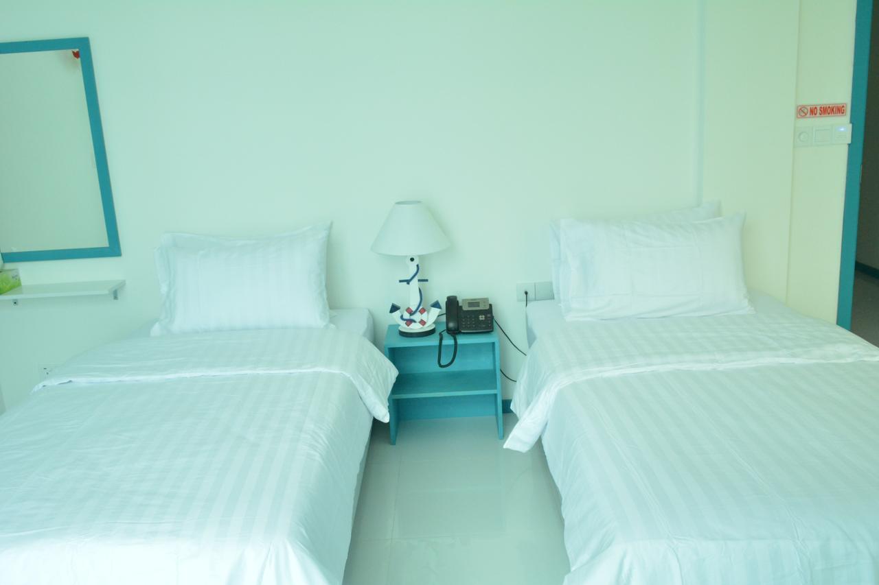 The Aquzz Hotel Hulhumale Exterior photo
