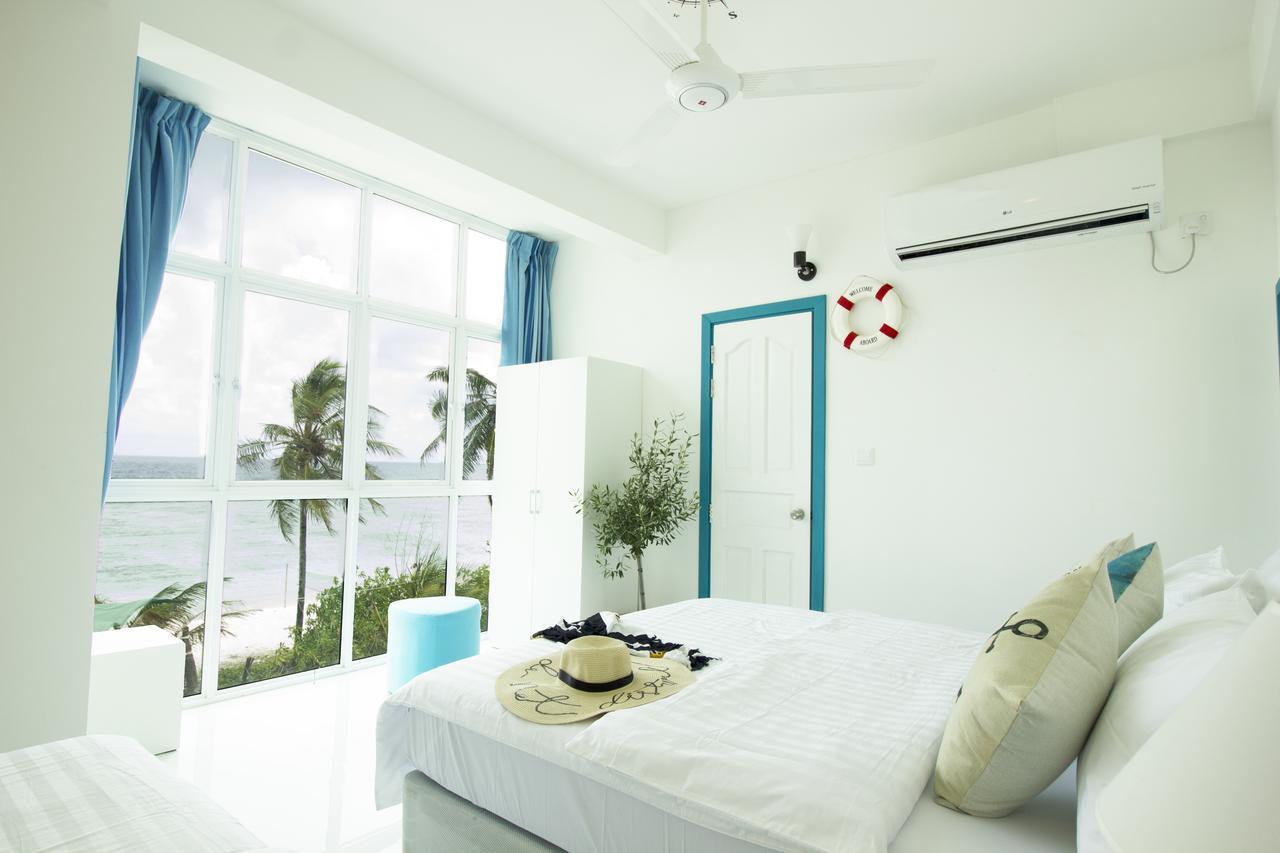 The Aquzz Hotel Hulhumale Exterior photo
